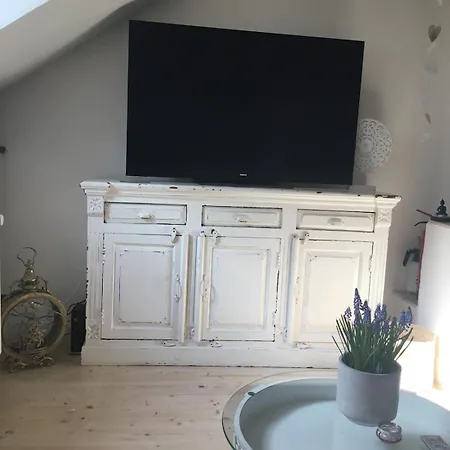 Historisches Designer Loft Naehe Waldorfer Hoefe Apartment