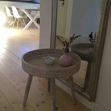Apartment Historisches Designer Loft Naehe Waldorfer Hoefe